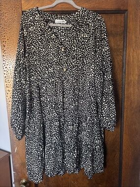 Temofon Black and White Printed Midi Dress